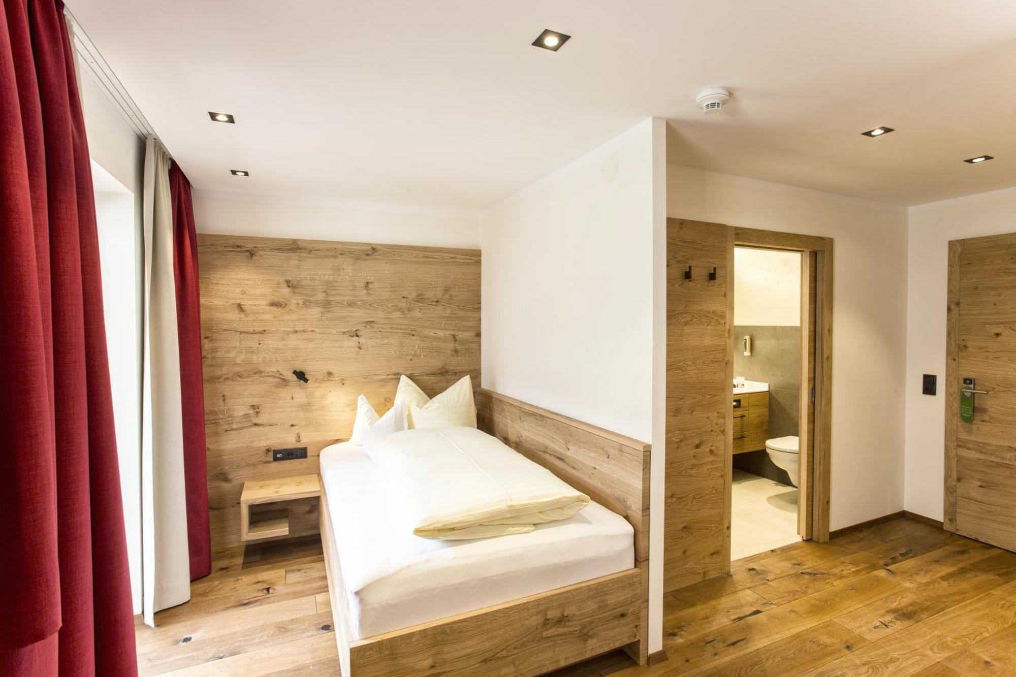 Ferienhotel Sonnenhof Целль-ам-Ціллер Номер фото